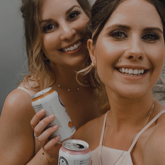 Meet your Posher, Melissa - Picture 2 of 3